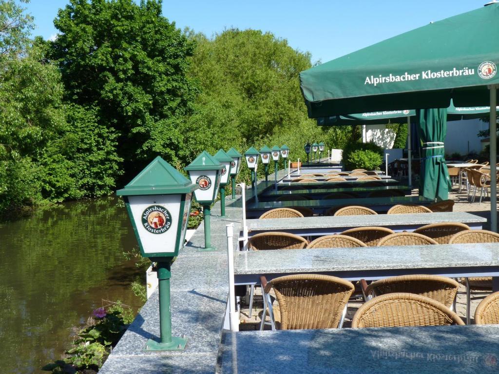 Hotel Muhleinsel Kenzingen Exterior photo